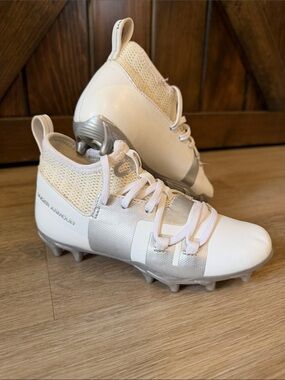 Boys Under Armour C1N MC Jr. Cleats — Cam Newton, size 1.5